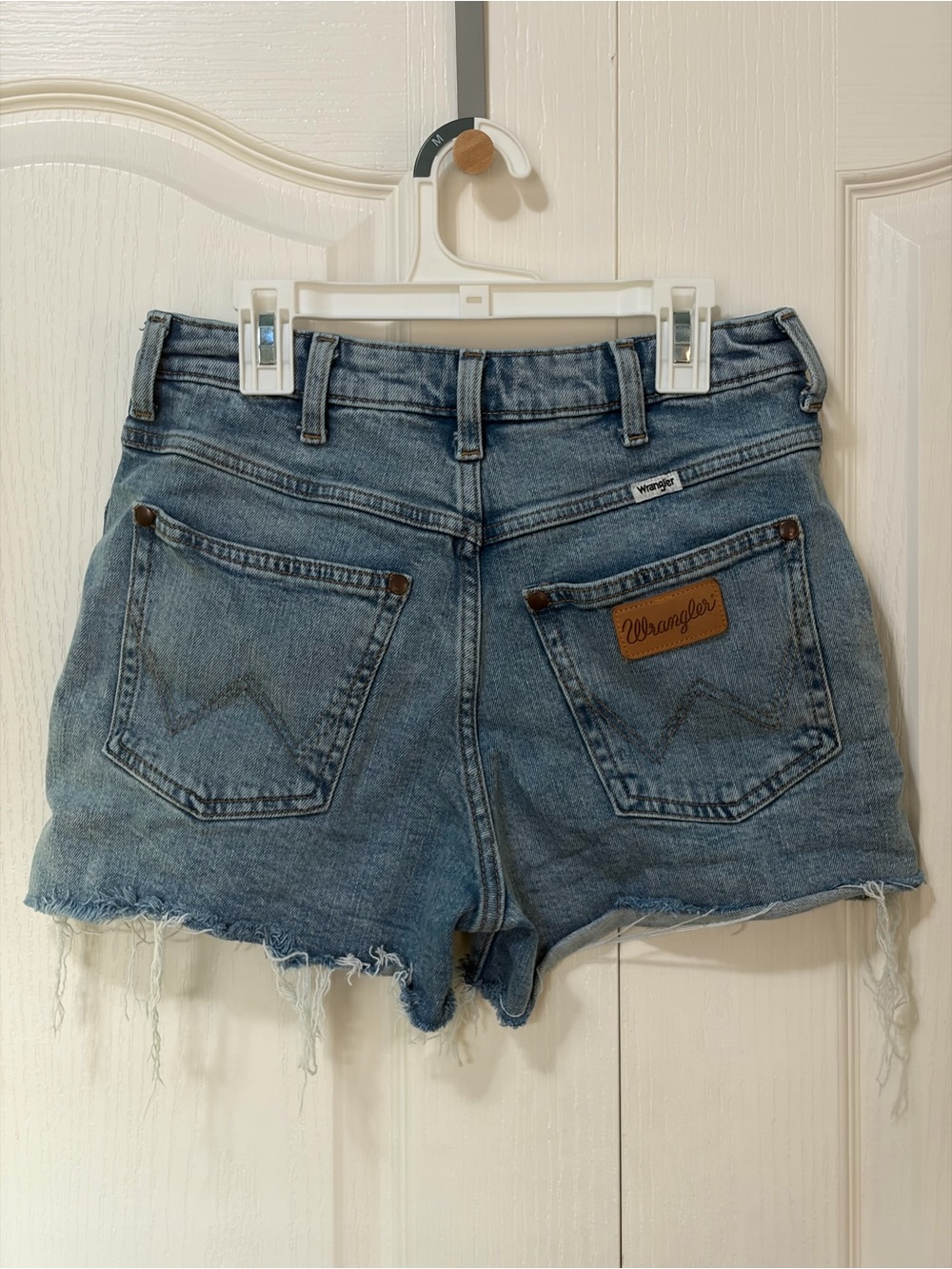 Wrangler Women's Blue Denim Cutoff Jean Shorts 27/3 AVG